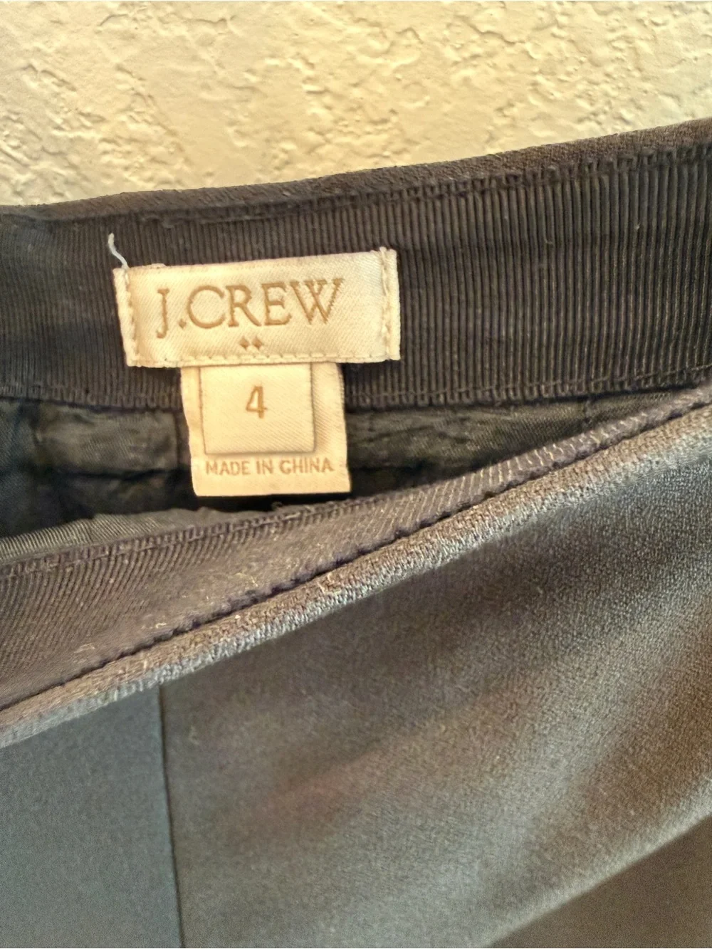 J. Crew - Like New - Black Fit & Flare A Line Mini Skirt - Size 4